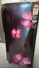 Fridges second hand shop