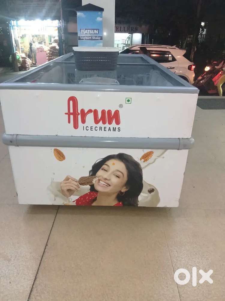 Part time job required for ice cream parlour