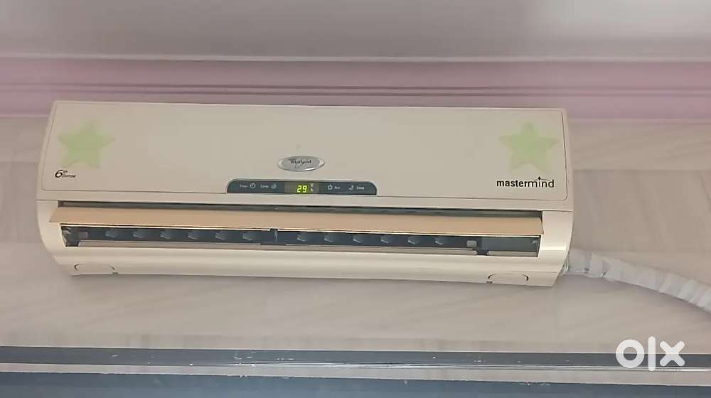 Full working AC urgent sale