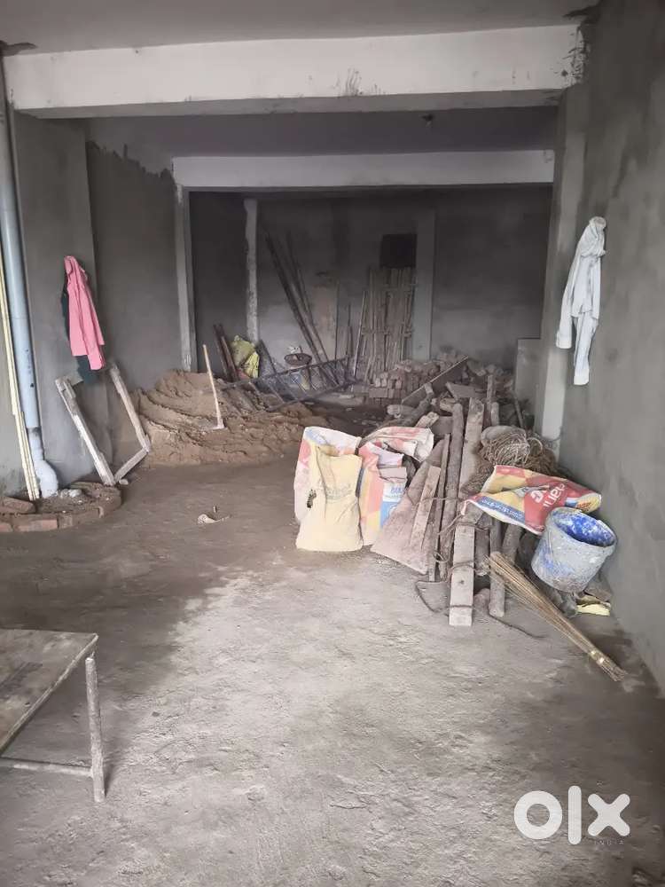 Shop rent par kisi ko chahiye toh call kare doshipura