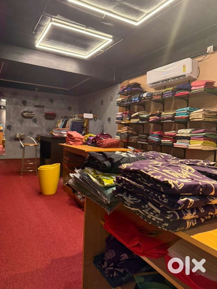 Lady staff required for ladies shop