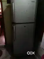 Double door samsung good condition
