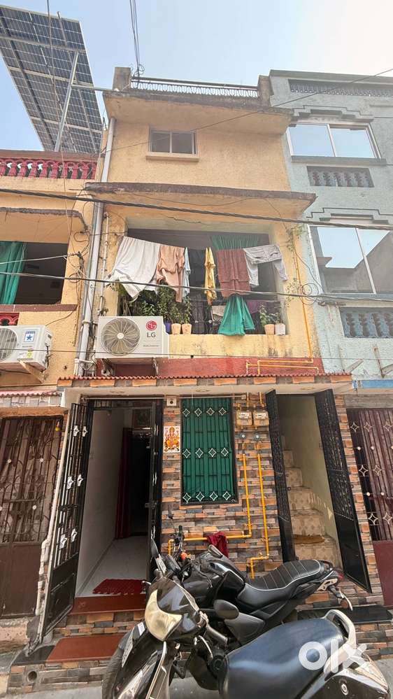 Row Housing 3 floor and build on ground