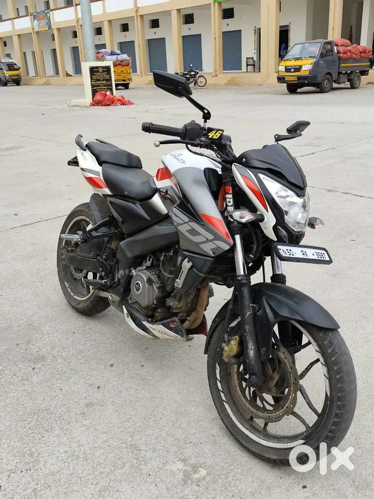 Ns 200 white Well maintained