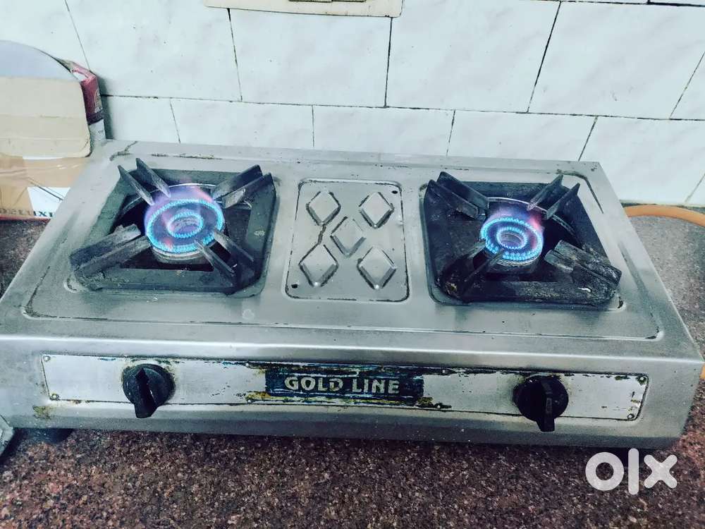 Gas stove available in a good condition
