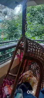 Swing with chain