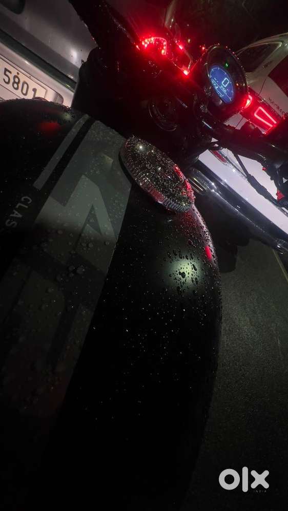 Jawa 42 Like New – Single Owner, 4,800 km Only