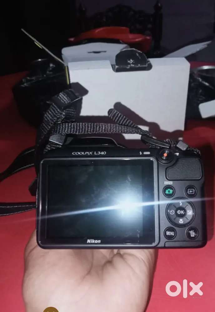 Nikon L340