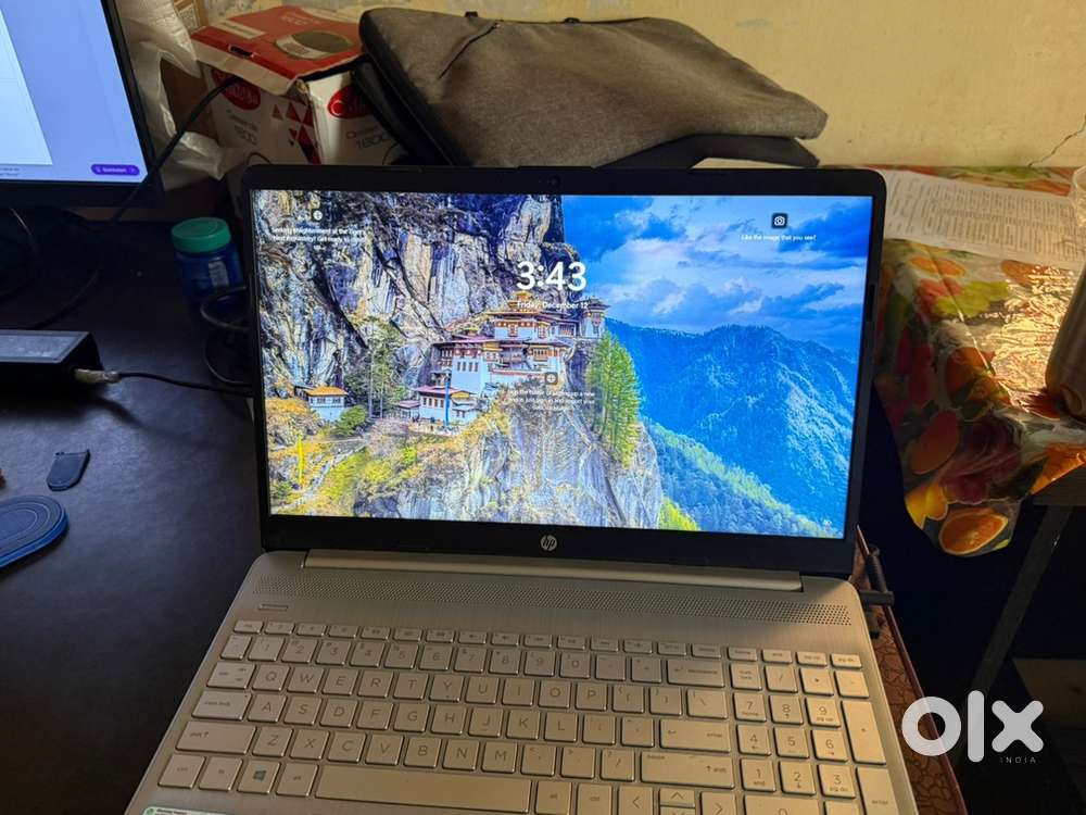 Model: HP 15s – Premium Fast-Performance Edition