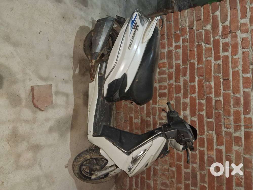 Emergency sell Krna he , Mestro Scooter