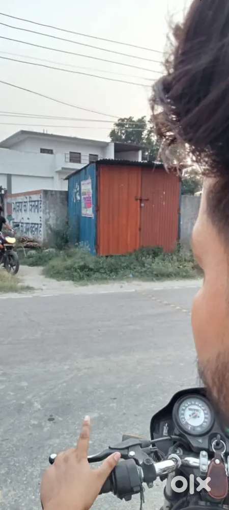 Khoka hai bechna hai jeh kisi ne bhi Lena howe taan contact krio