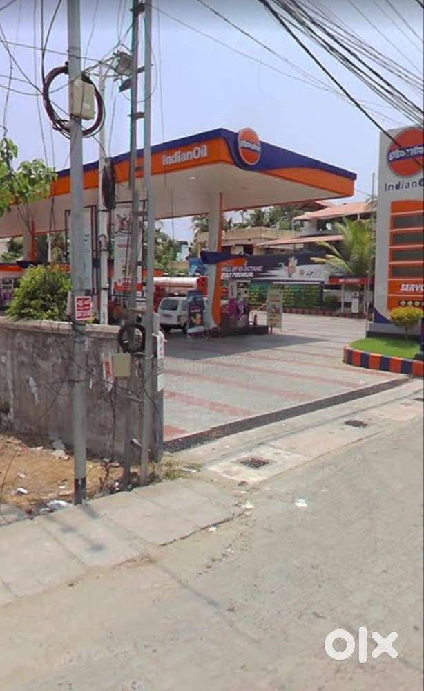 Major Commerical Plot's for sale at Maradu / Kundanoor Junction