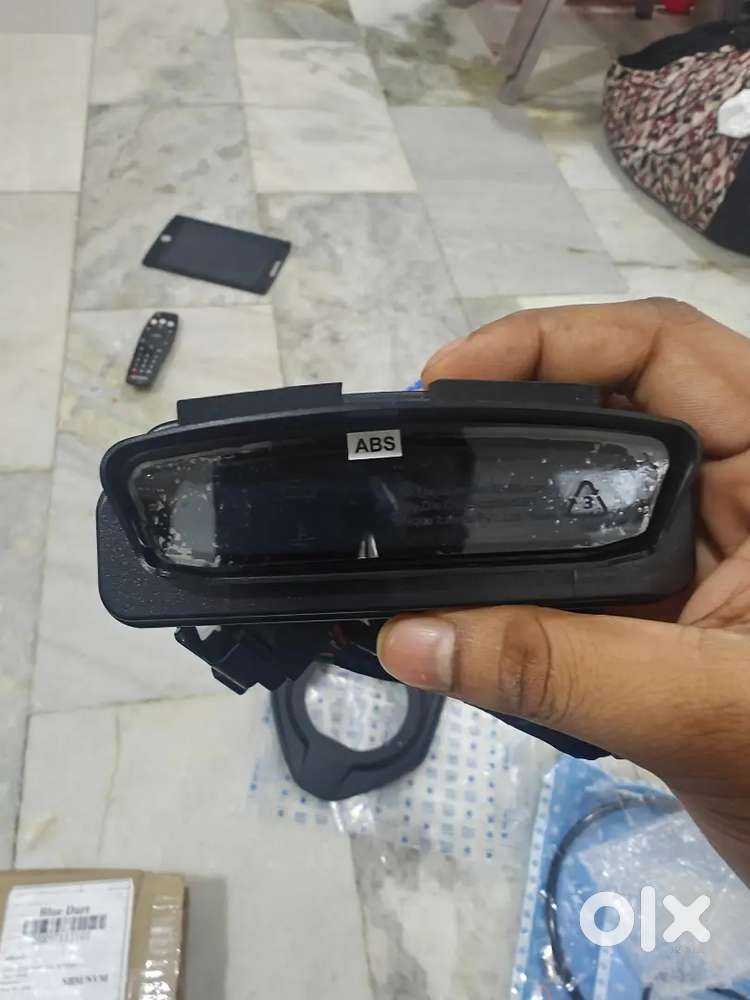 Bajaj dominar 400 tank display