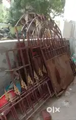 Main gate - 9 feet , small gate - 5 feet, c wallgrill.