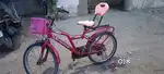 Well maintained second end bicycle in good condition.Suitable for kids