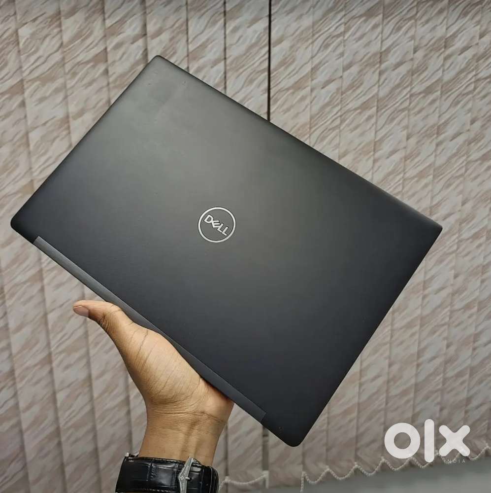 DELL i3 ,8 GB RAM 256 SSD