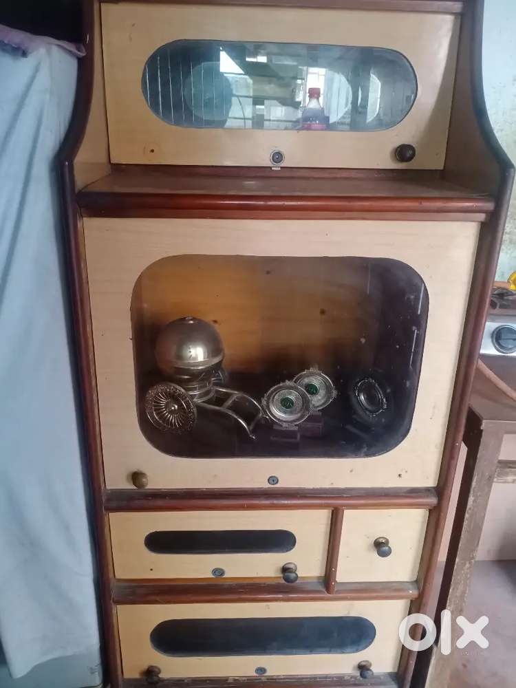 Beautiful Wooden Showcase