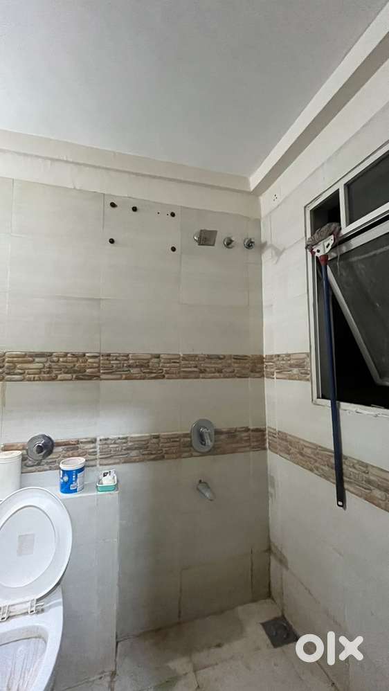 Need roommate for a 2bhk flat