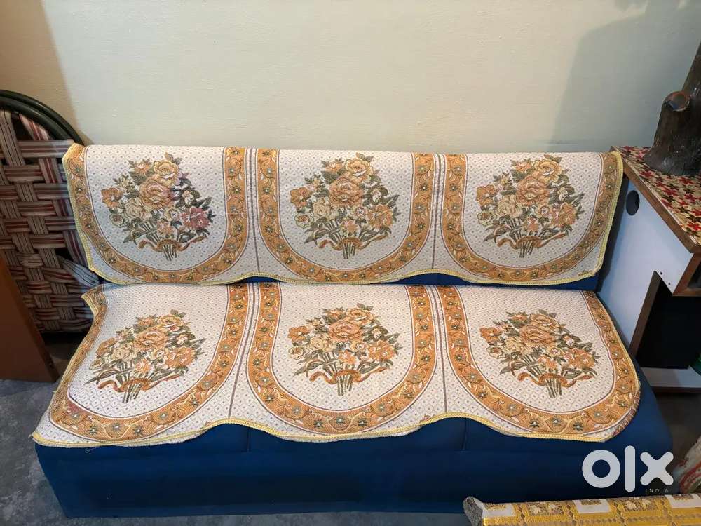 sofa + table...