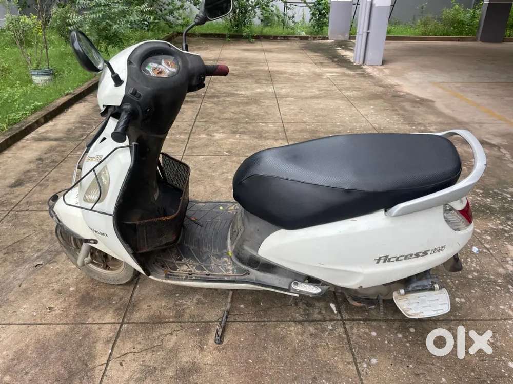 Single hand lady used