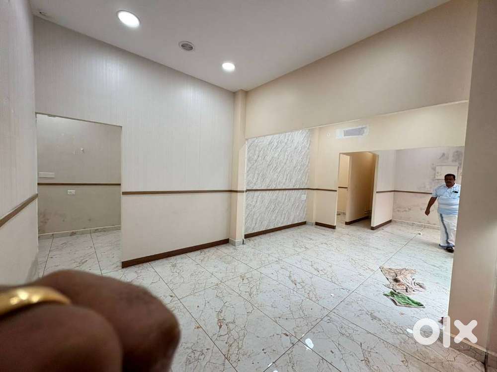 Shop/Office Space 650 sq.ft for Rent in Kadavanthra