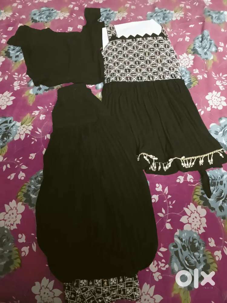 Gaoun frock naira scart