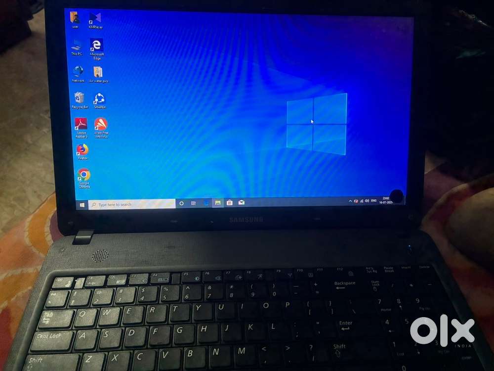 Samsung R528 laptop