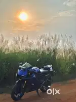 Yamaha r15 v4 racing blue