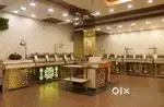 होटल मे हाउसकीपिंग ओर सर्विस के लडको व लड़कीयों की आवश्यकता है।