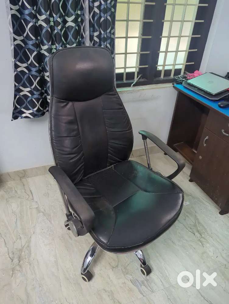 Executive Chair