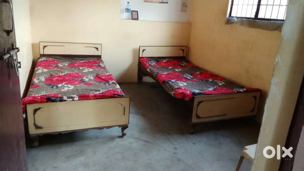 Room for rent for student and employee