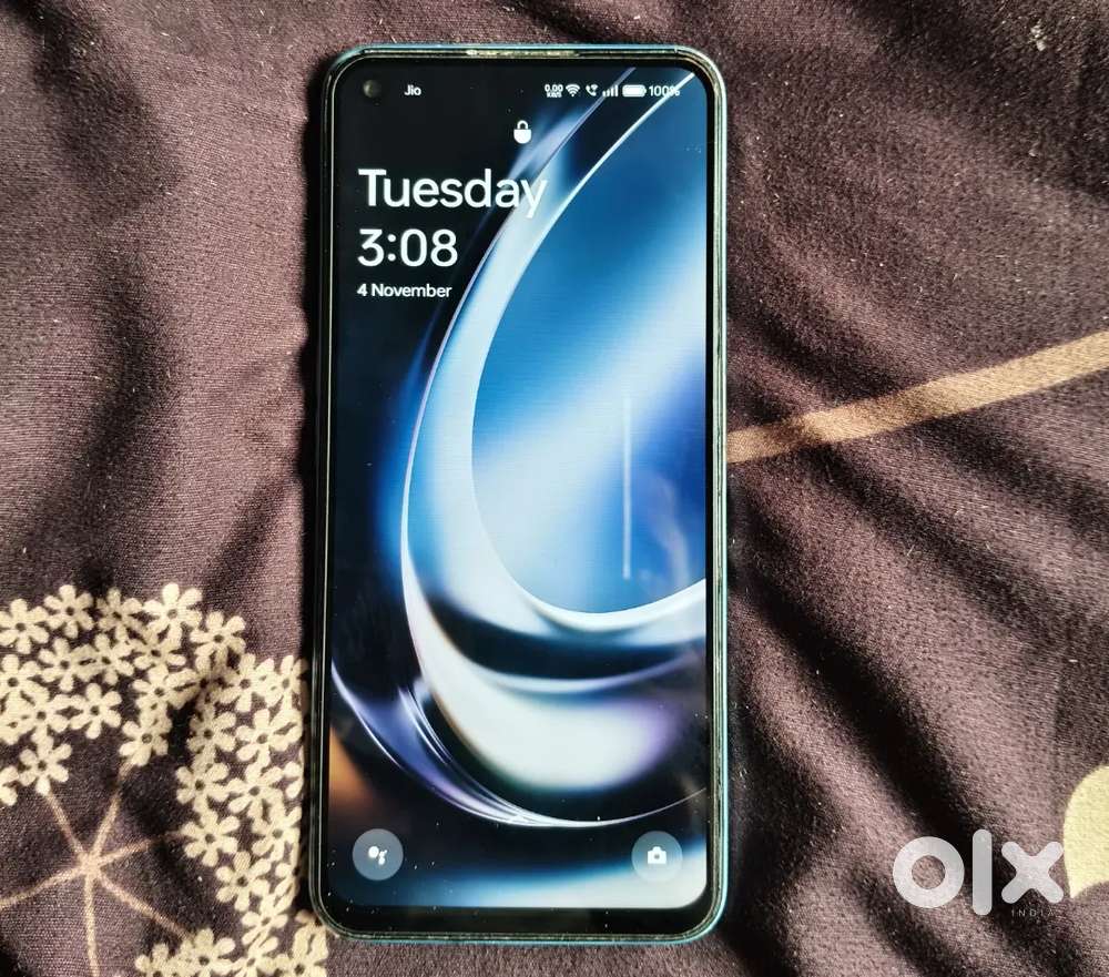 One pluse Nord CE 2 lite.     6+6=128