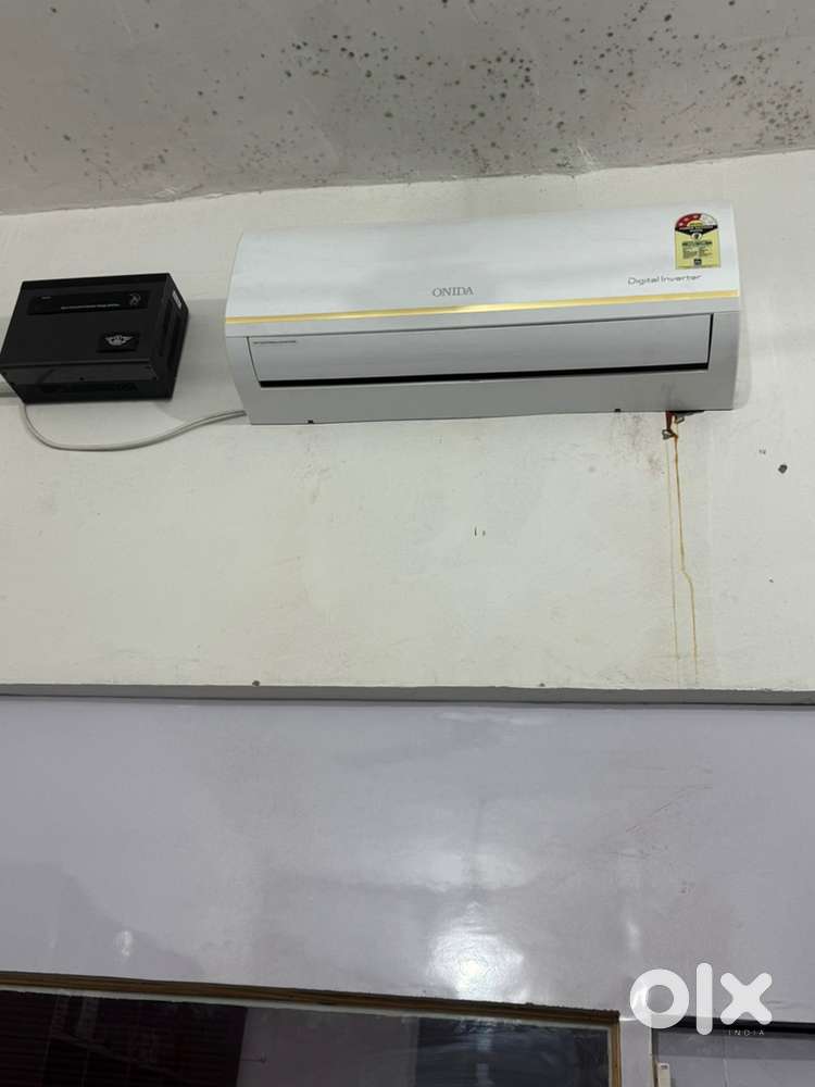 onida ac only 7 months old 1.5 ton with stabilizer