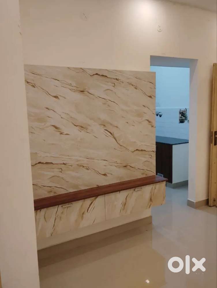 Thiruvallur 2 BHK flat at 38 Lakhs. Close to Main Road