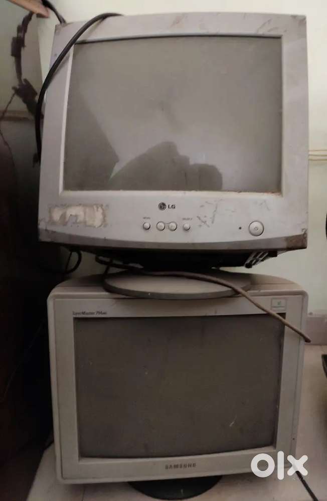 LG & Samsung old monitor working properly