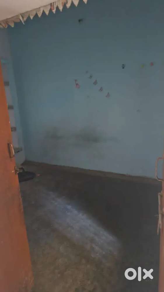 Fully independent only for students connect kitchen & common washroom