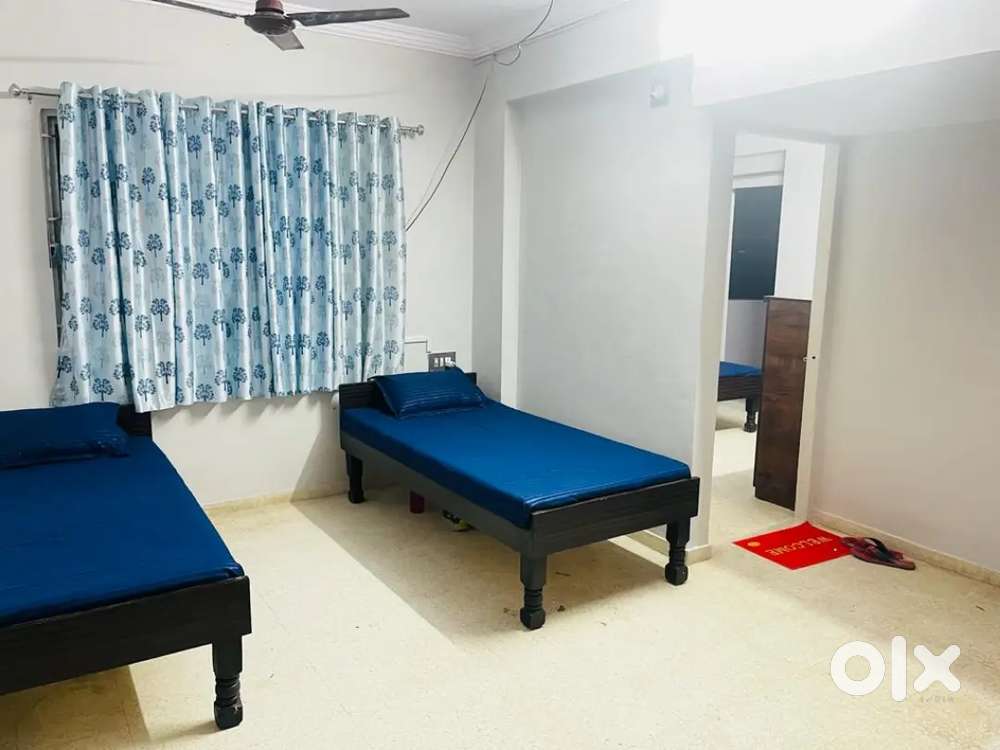 Premium Girls PG near Alembic city