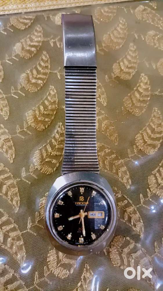 Ricoh vintage watch