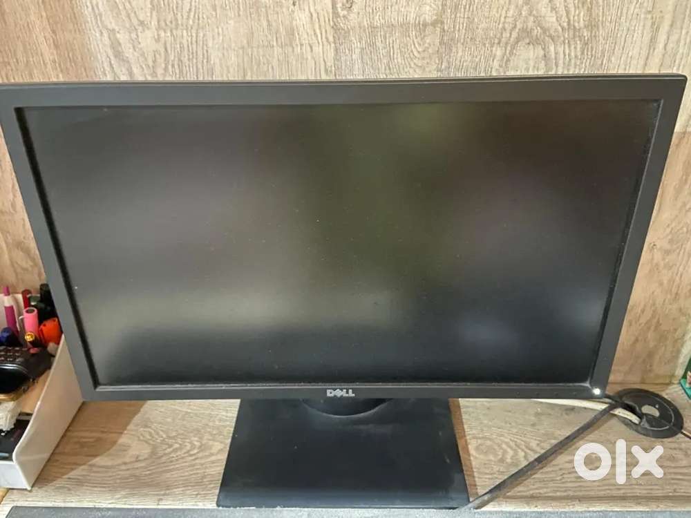 Dell Monitor 22 inches, perfect for office work