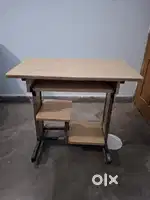 Computer table