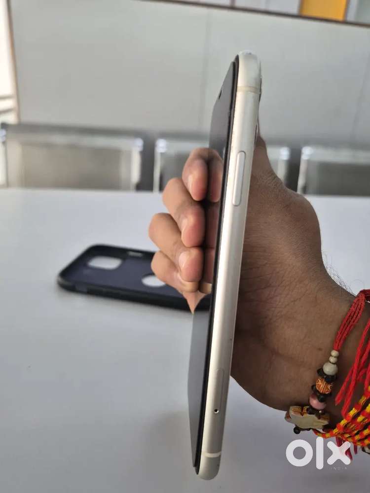Iphone 11 128 GB Fresh Condition