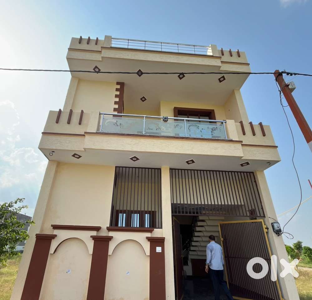 122gaj, 30 feet road in front of the house. Siver facility