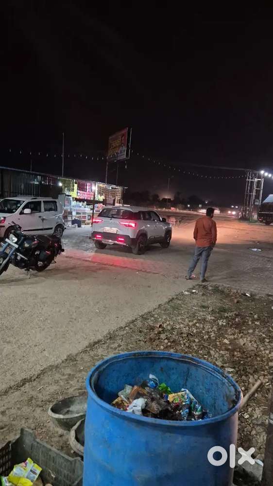 मे एक ड्राइवर हु मुझे सारी car चलानी आती हैं मुझे काम चाहिए