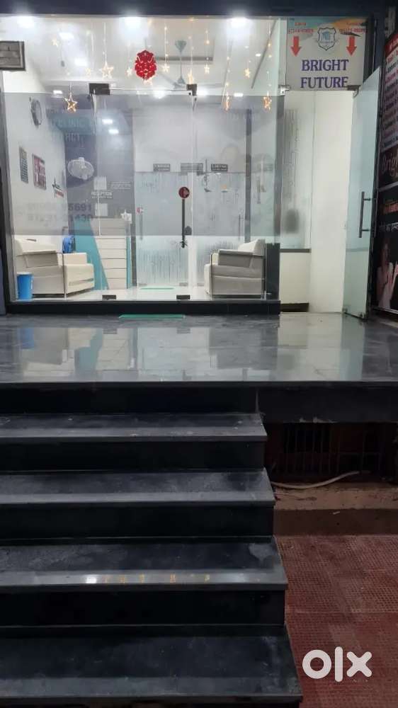 Kalra complex , Basement floor available for rent