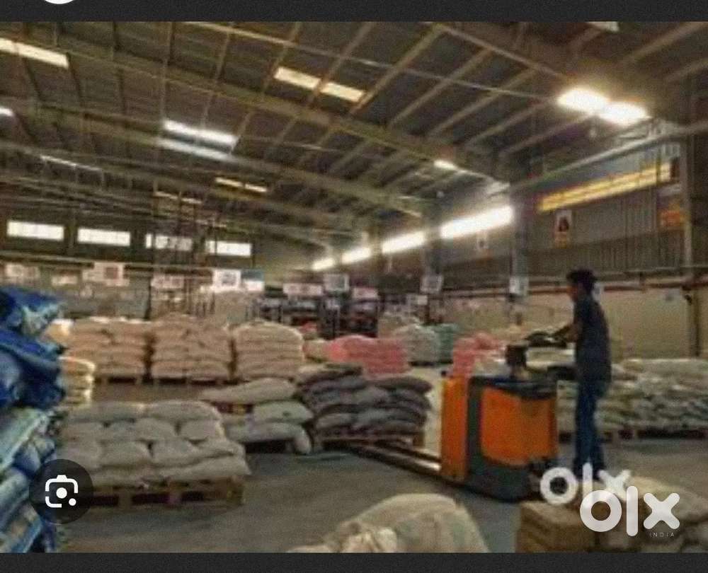 Grocery werehouse packing