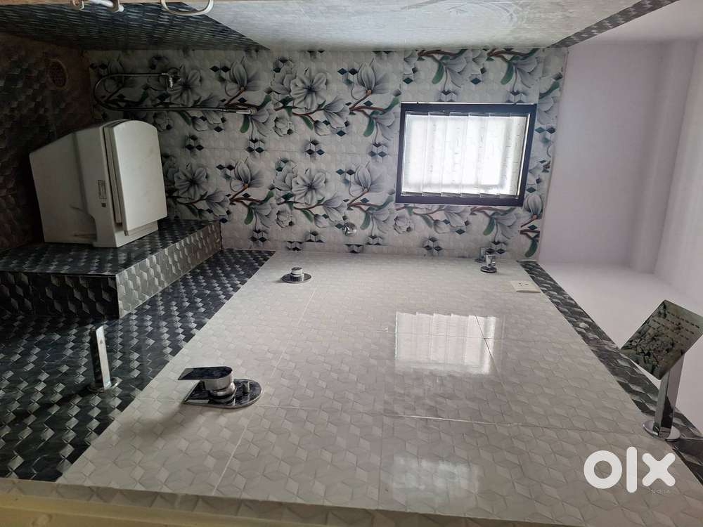 Bachelor / Working professionals