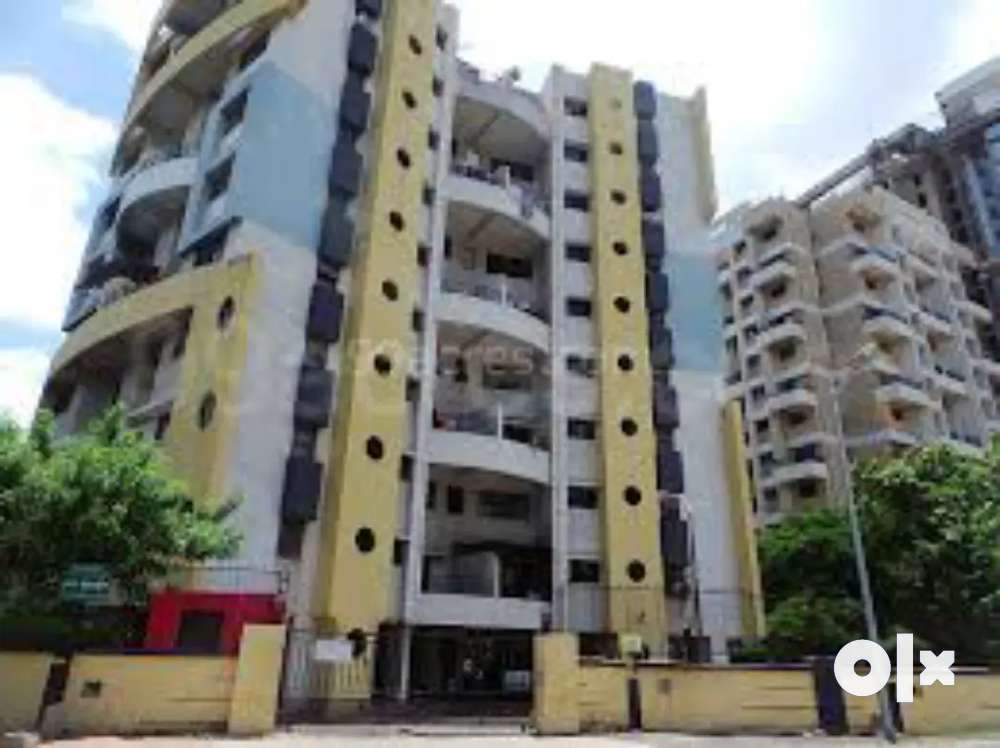 SALE-1BHK FLAT IN KUMAR PARADISE,CLOSE TO GOLD GYM,MAGARPATTA CITY