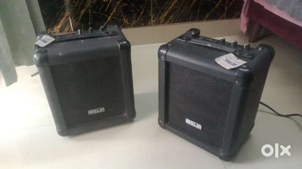 Ahuja Portable Amplifier system with Mic