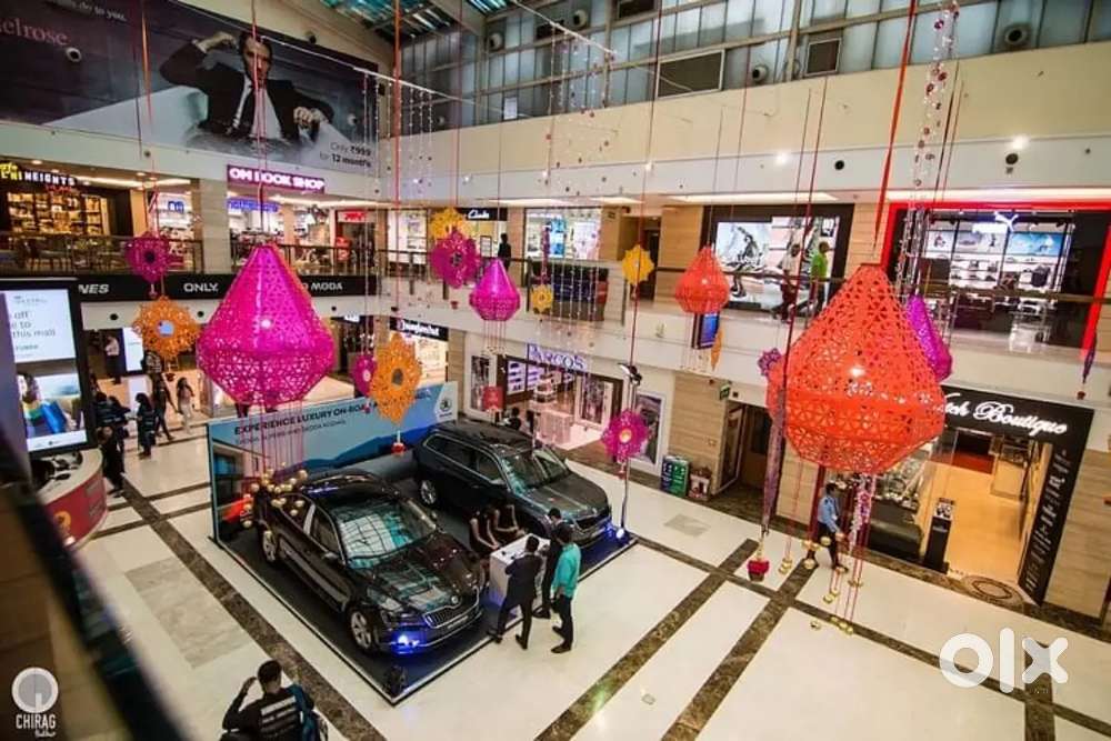 Warehouse Vishal Mega Mart for Shopping Mall boys and girls area vice