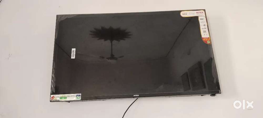 Intex LED tv 43 inch 22000 ki hai 15000 me bech a hai